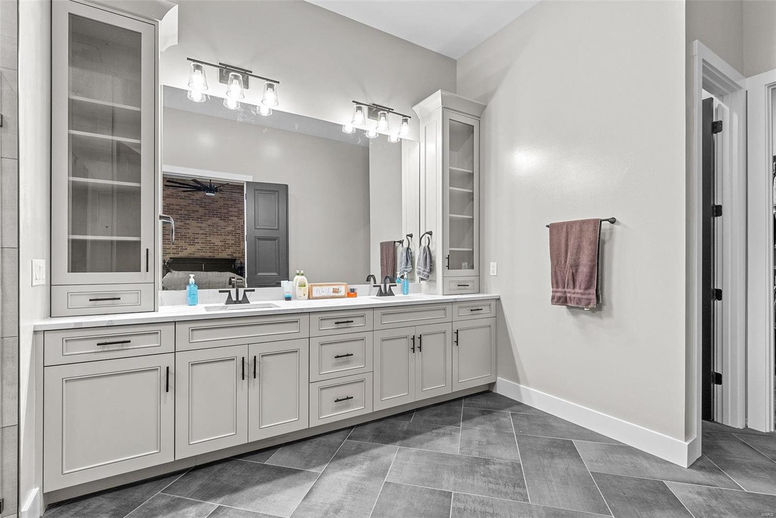 Ests Of Hawk Ridge - Residential