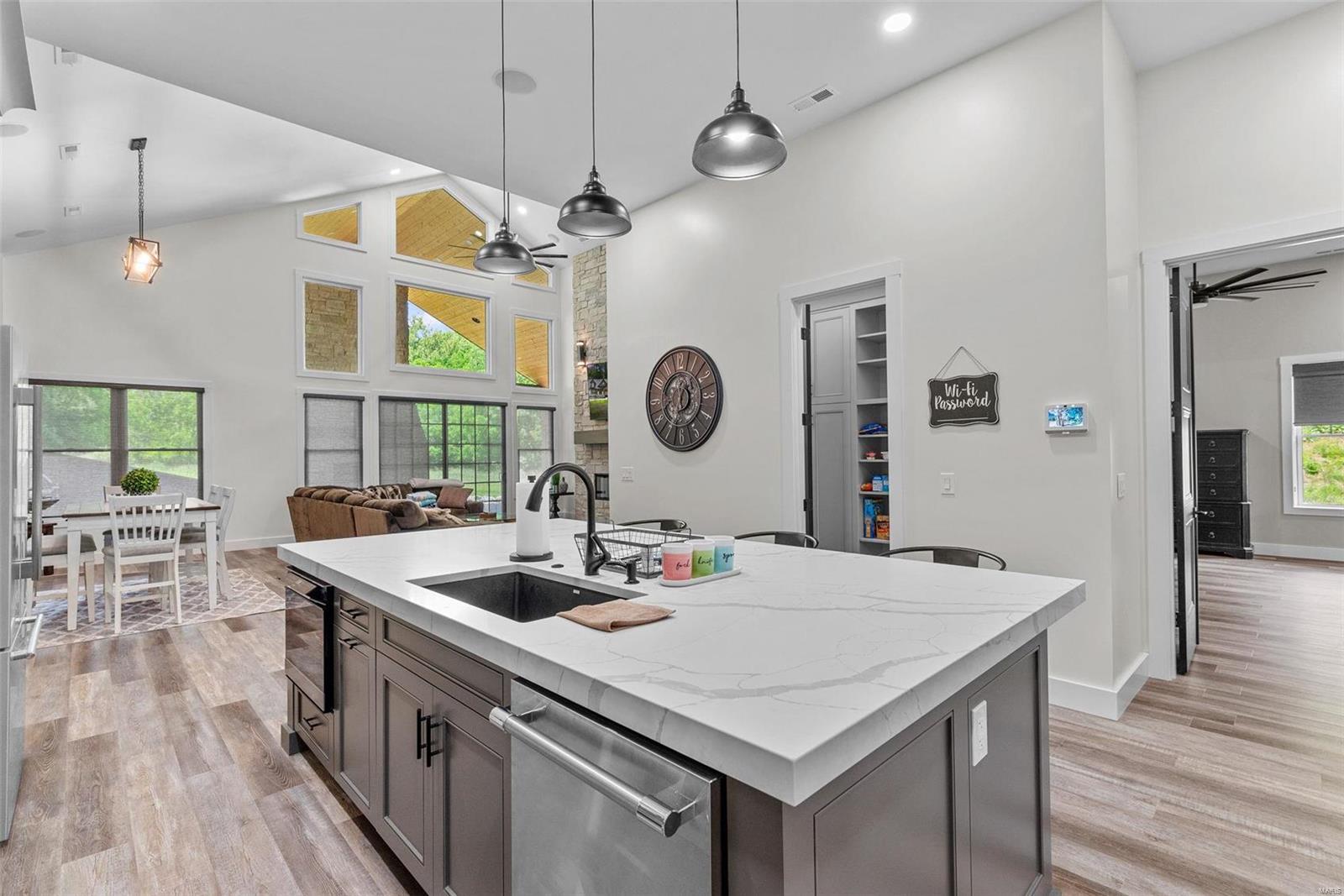 Ests Of Hawk Ridge - Residential