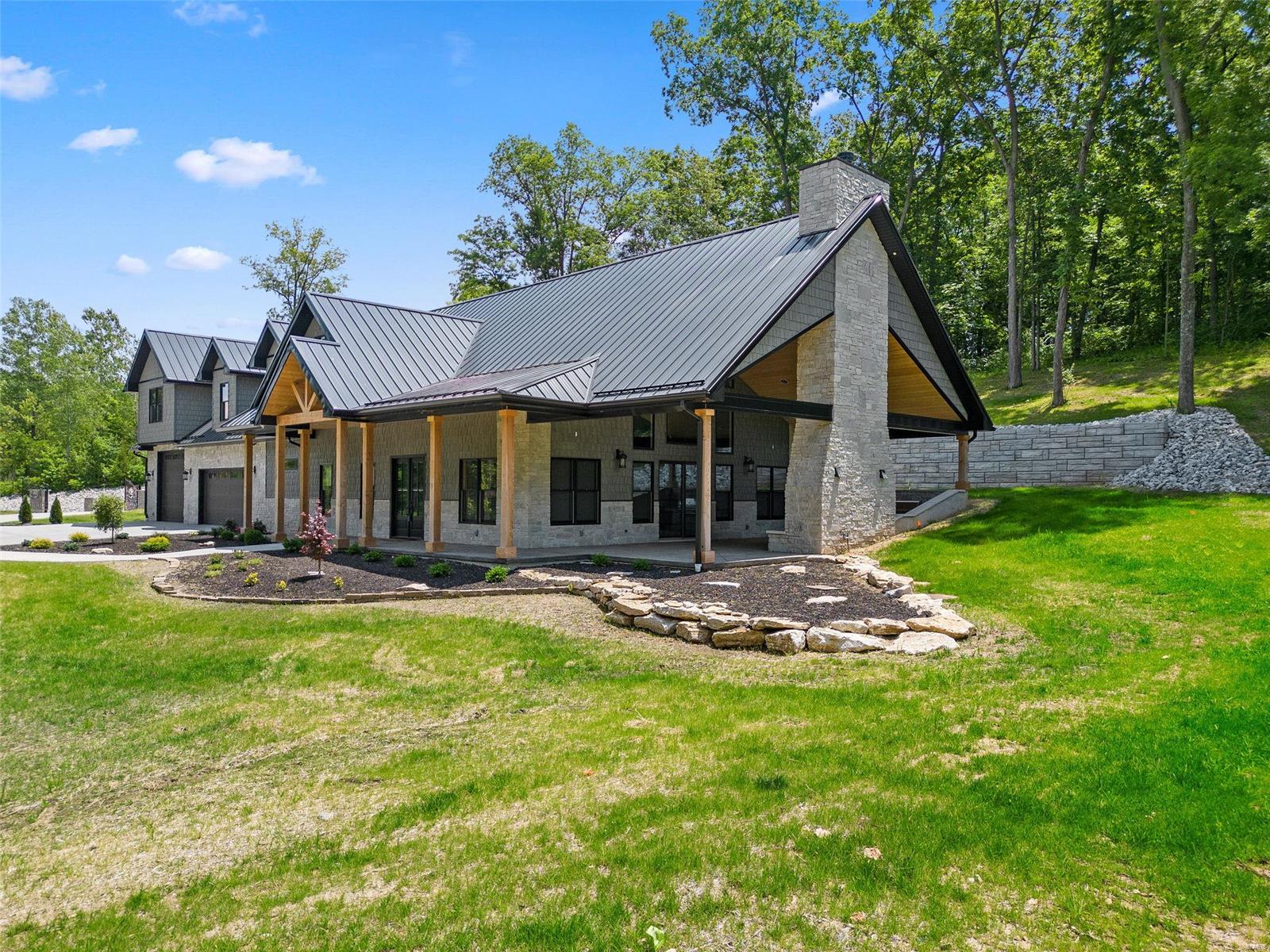 Ests Of Hawk Ridge - Residential