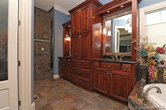 Royal Lake Estate - Residential