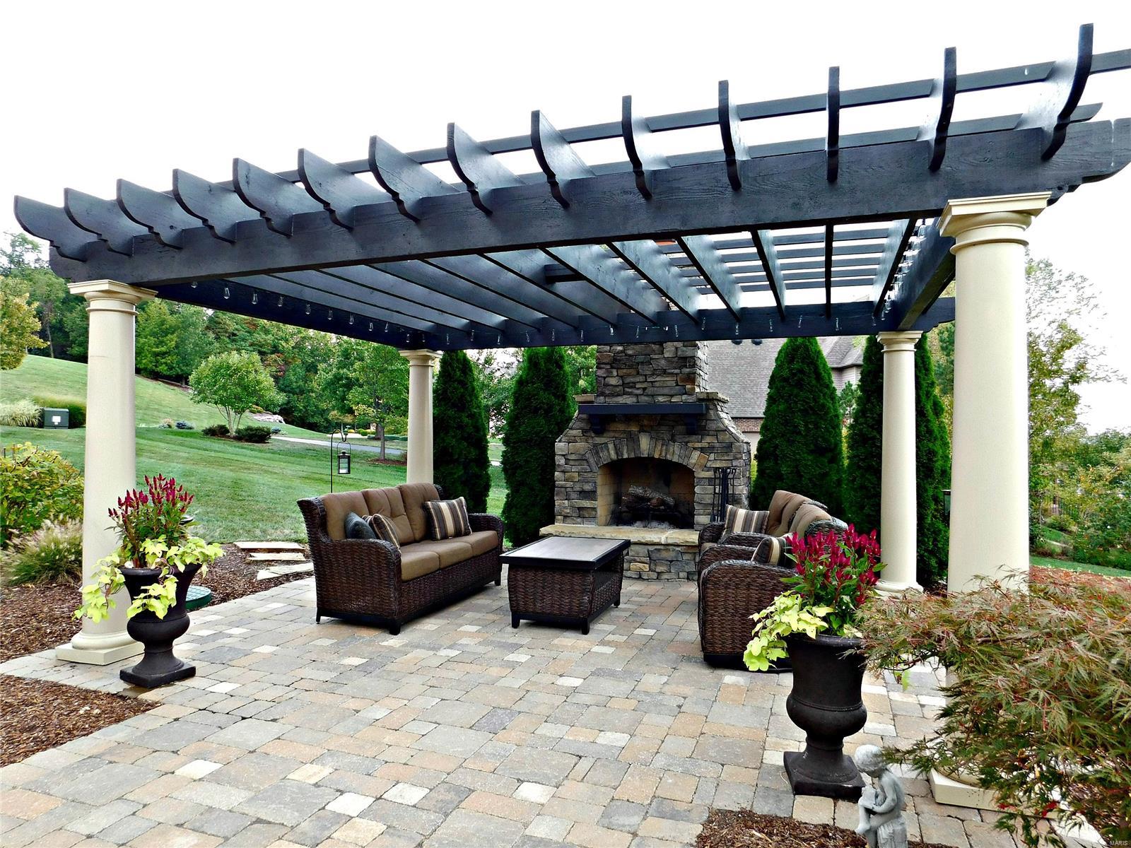 Christopher Bluffs - Residential