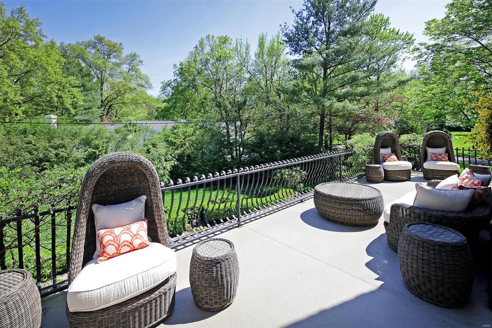 Briarwood 6 - Residential