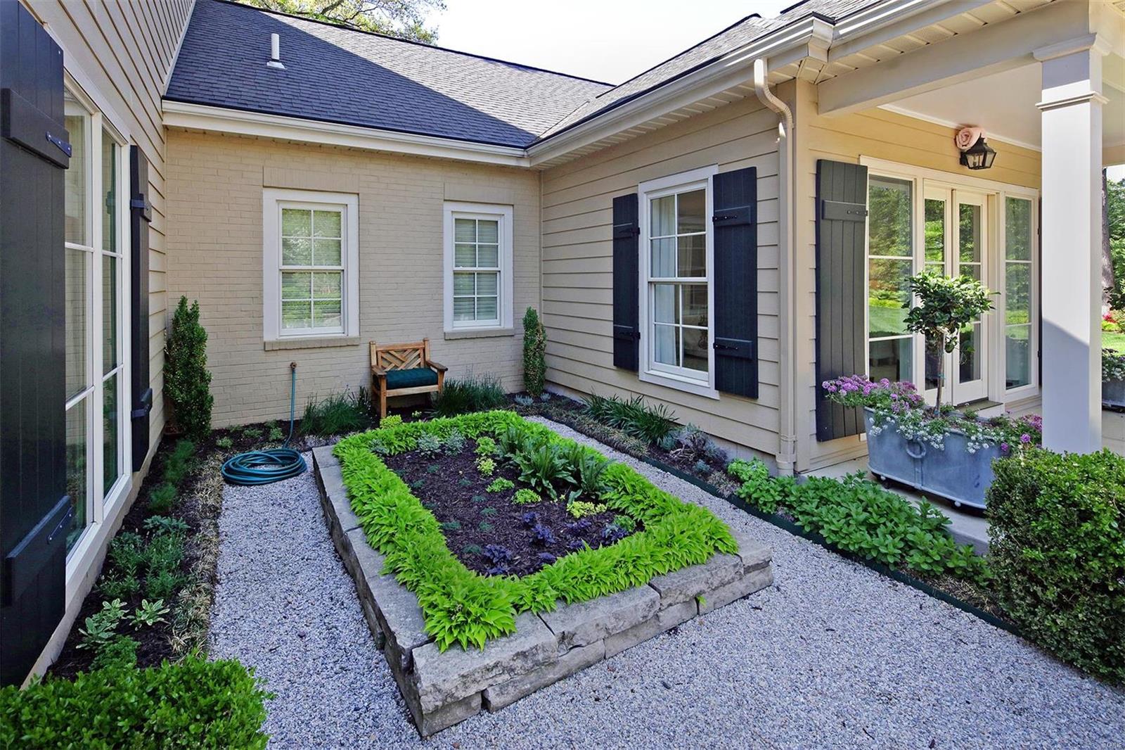 Briarwood 6 - Residential