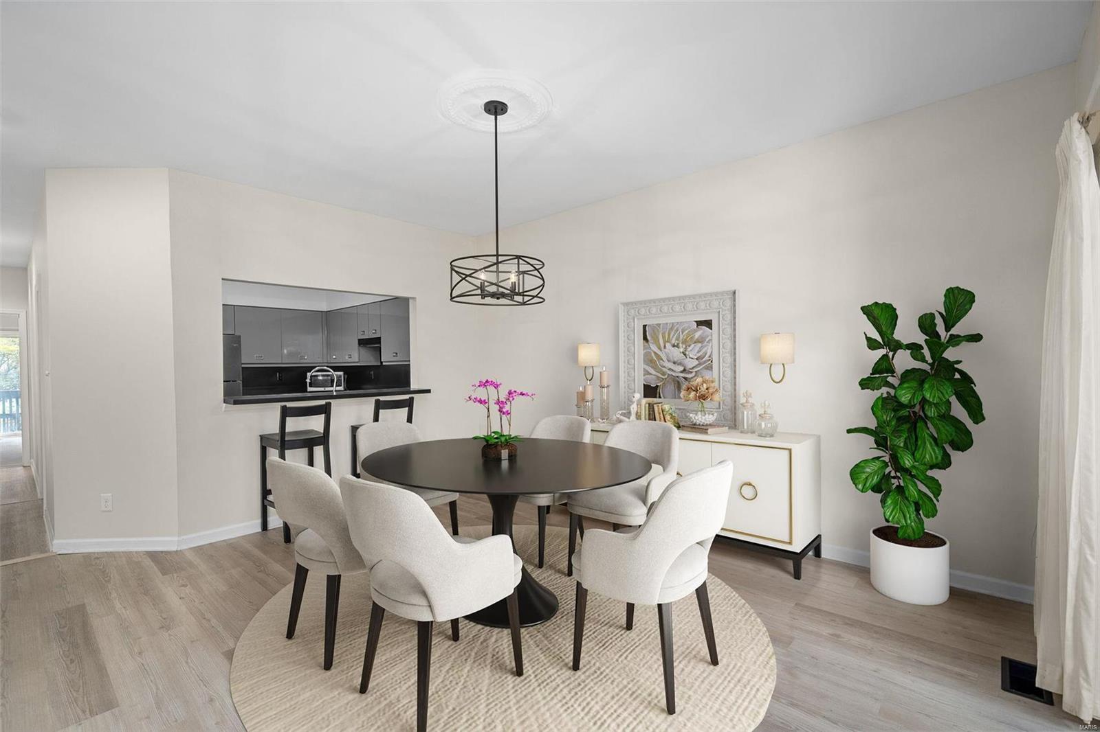 Lindell Place Condos Ph 02 - Residential