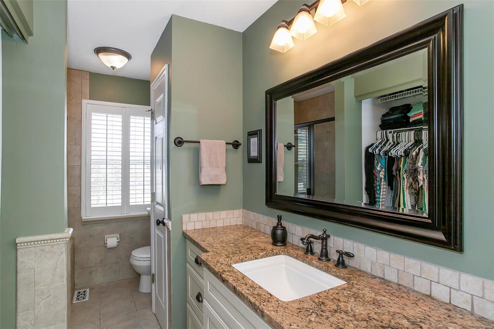 Dougherty Ferry Woods One - Residential