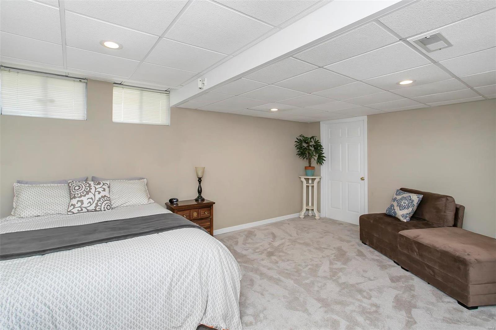 Dougherty Ferry Woods One - Residential