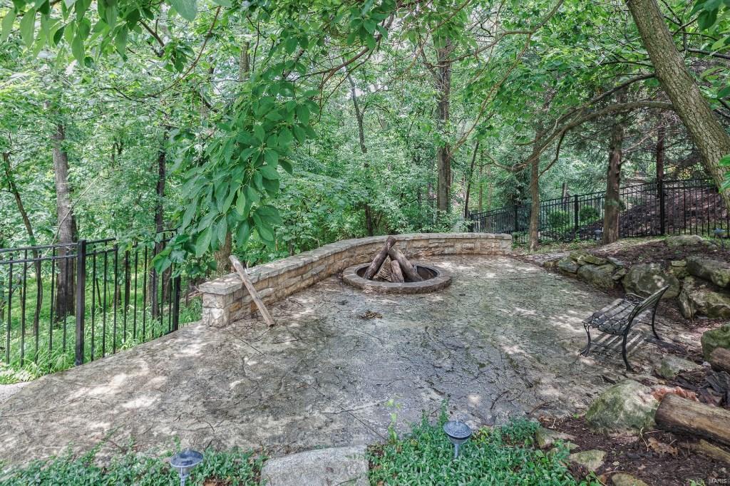 Topping Pointe Estates - Residential