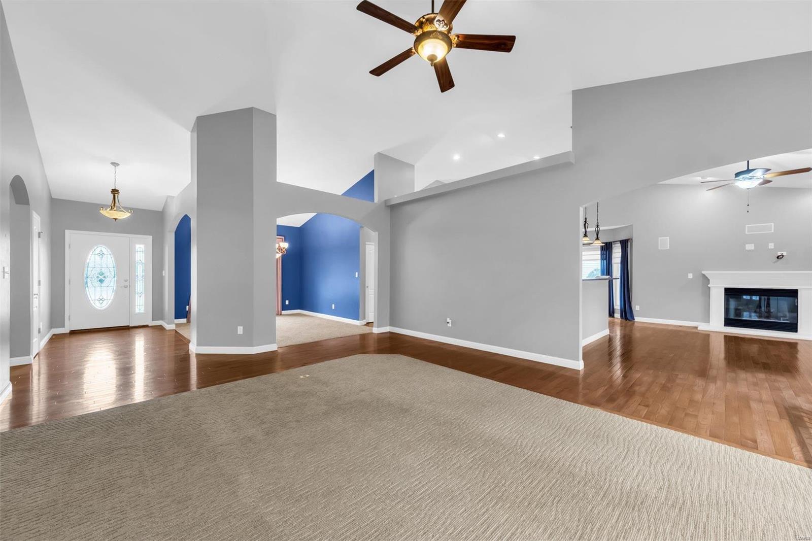 Wentzville, Missouri 63385, United States, 4 Bedrooms Bedrooms, ,4 BathroomsBathrooms,Residential,Pending,16689