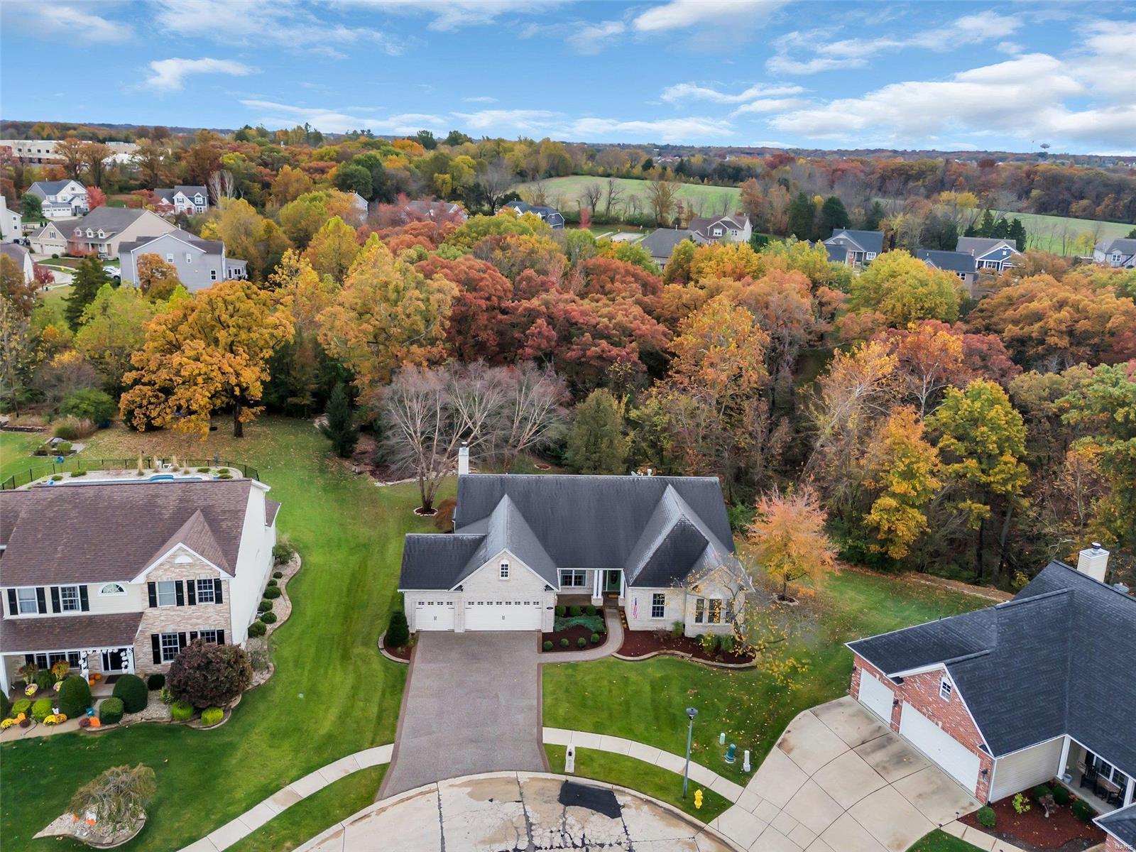 Wentzville, Missouri 63385, United States, 4 Bedrooms Bedrooms, ,4 BathroomsBathrooms,Residential,Pending,16689