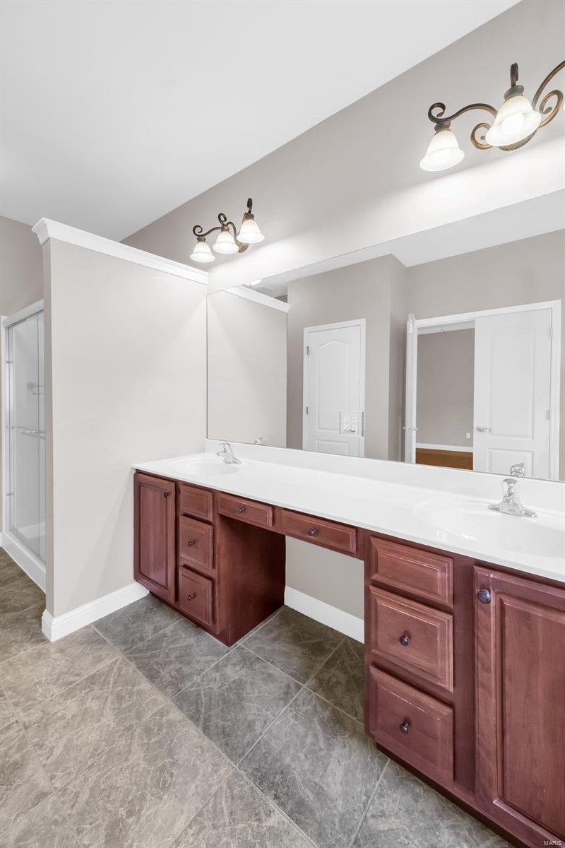 Wentzville, Missouri 63385, United States, 4 Bedrooms Bedrooms, ,4 BathroomsBathrooms,Residential,Pending,16689