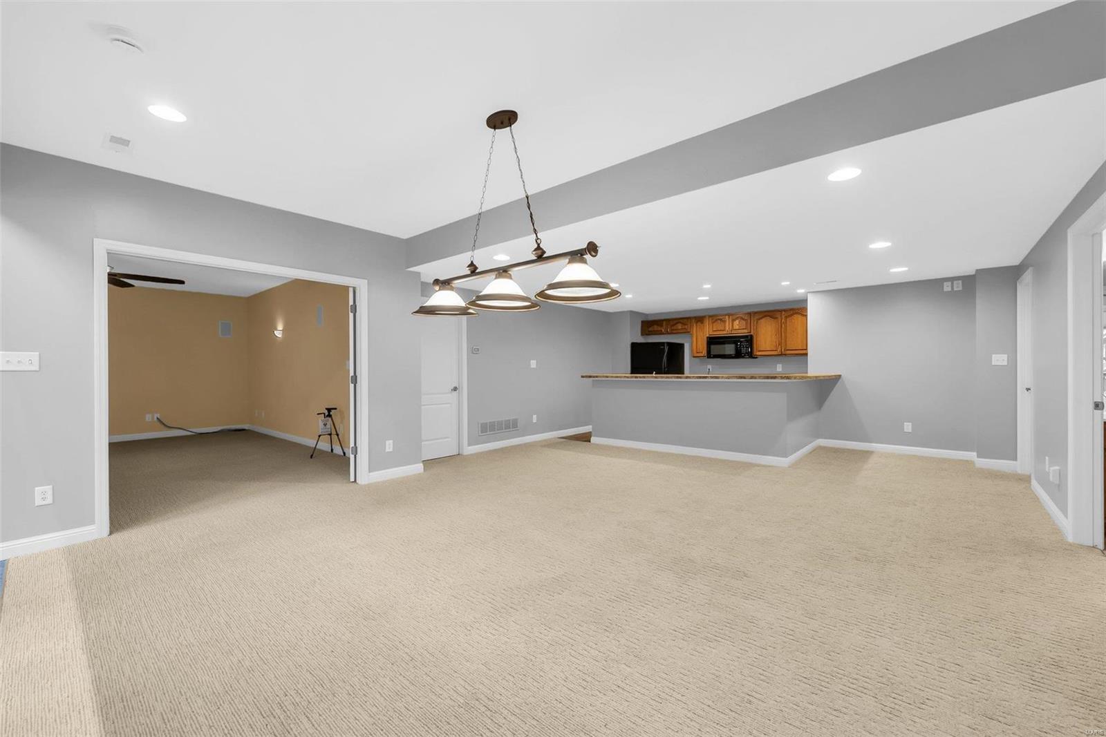 Wentzville, Missouri 63385, United States, 4 Bedrooms Bedrooms, ,4 BathroomsBathrooms,Residential,Pending,16689