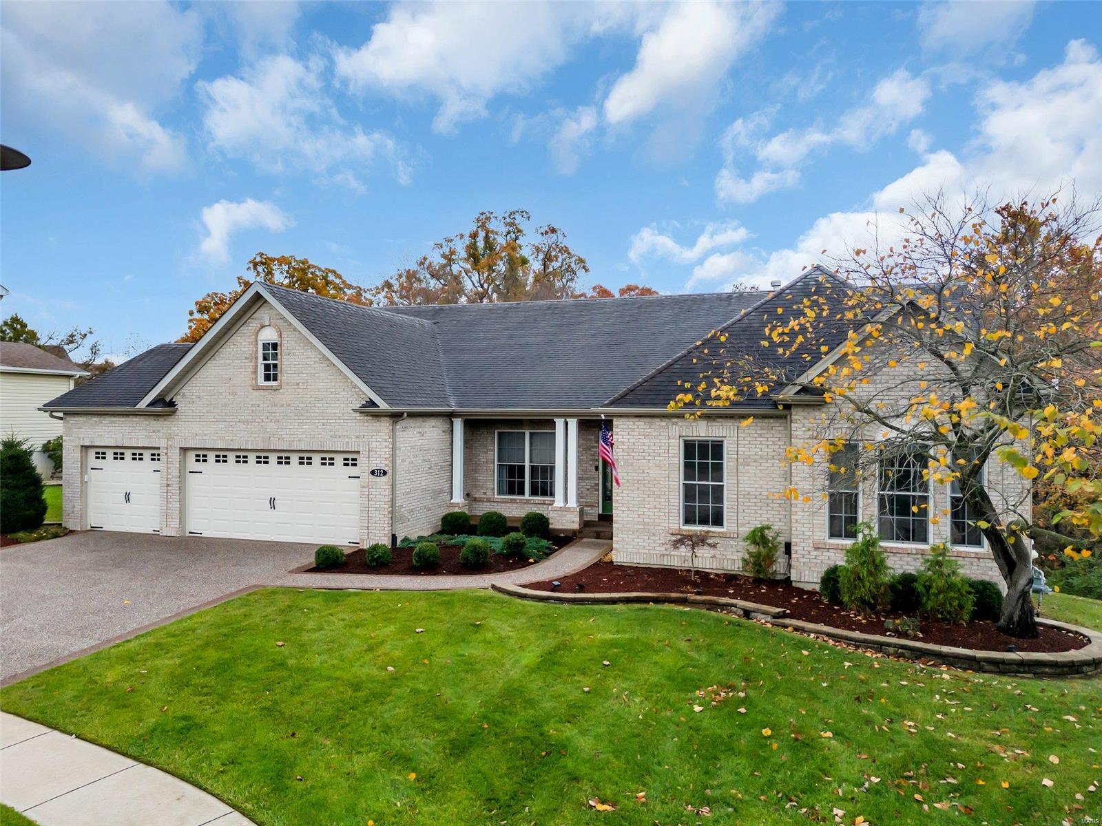 Wentzville, Missouri 63385, United States, 4 Bedrooms Bedrooms, ,4 BathroomsBathrooms,Residential,Pending,16689