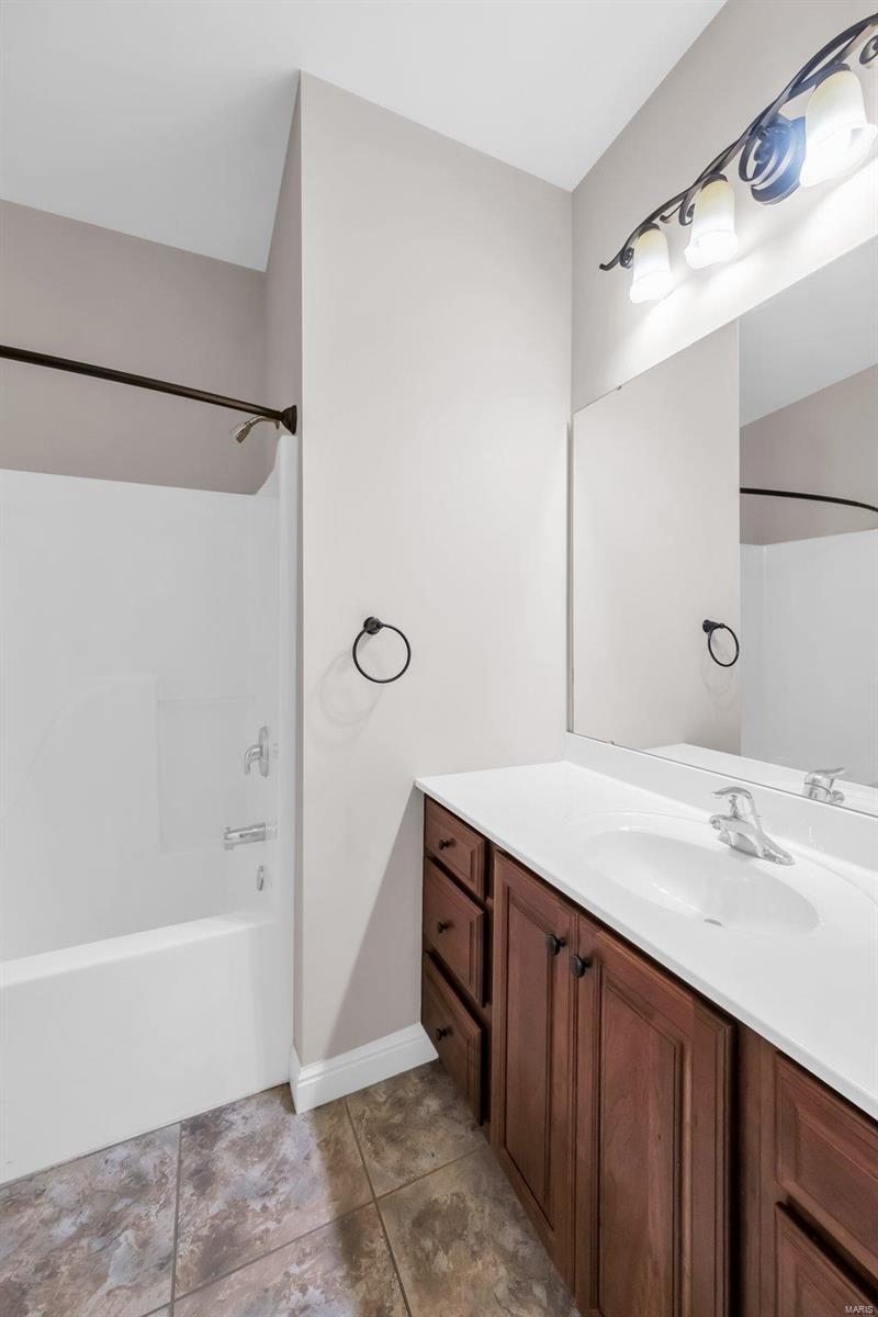 Wentzville, Missouri 63385, United States, 4 Bedrooms Bedrooms, ,4 BathroomsBathrooms,Residential,Pending,16689