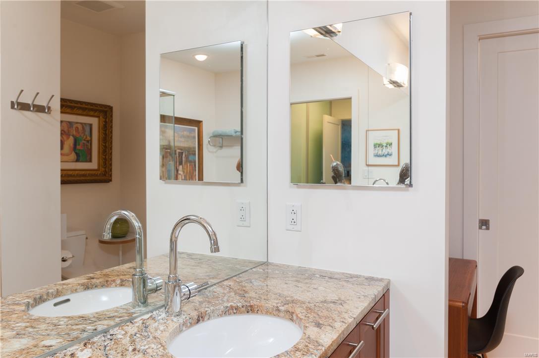 4545 Lindell - Residential