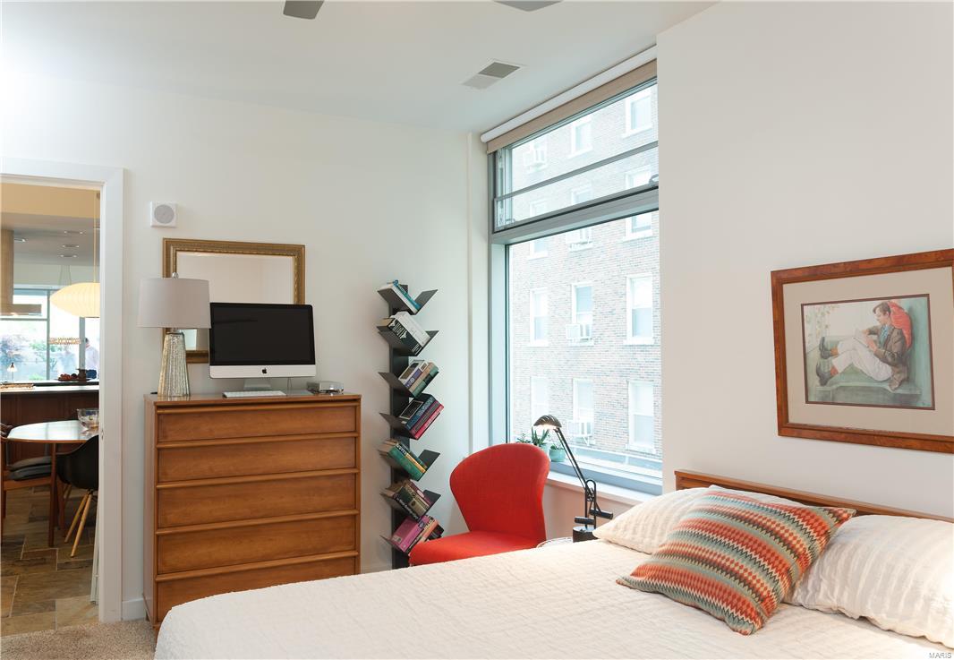 4545 Lindell - Residential