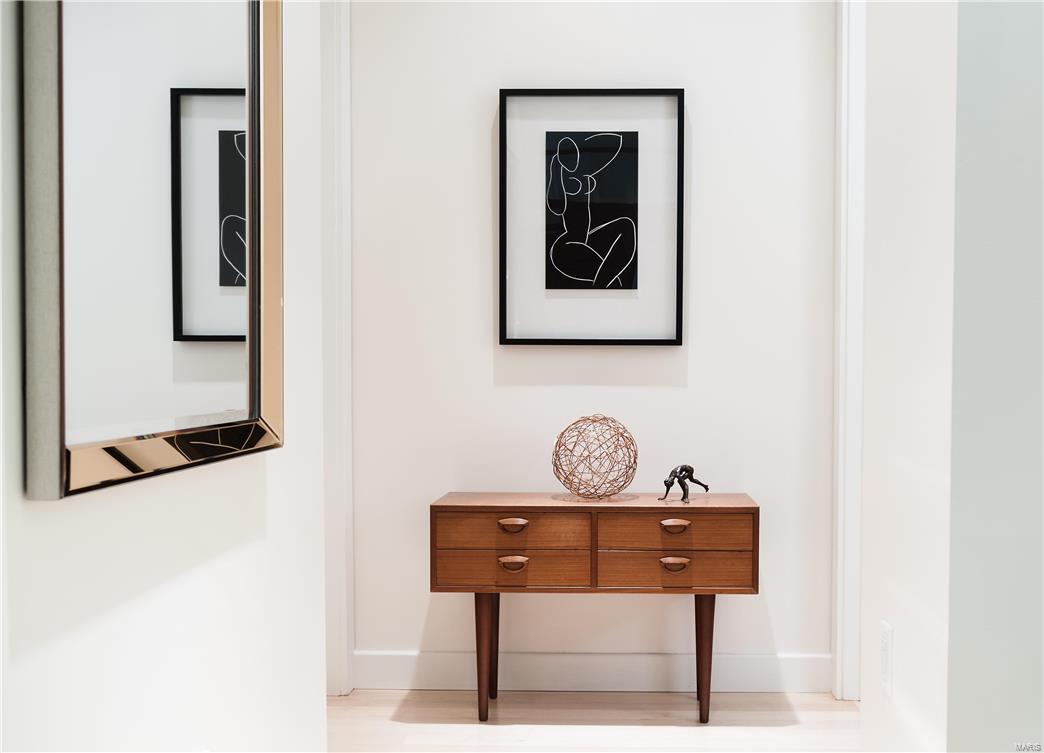 4545 Lindell - Residential