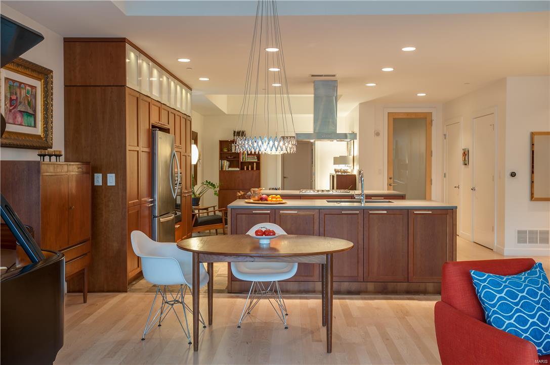 4545 Lindell - Residential