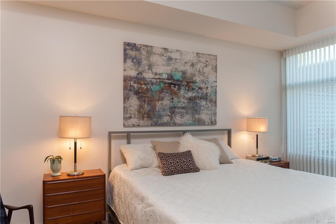 4545 Lindell - Residential