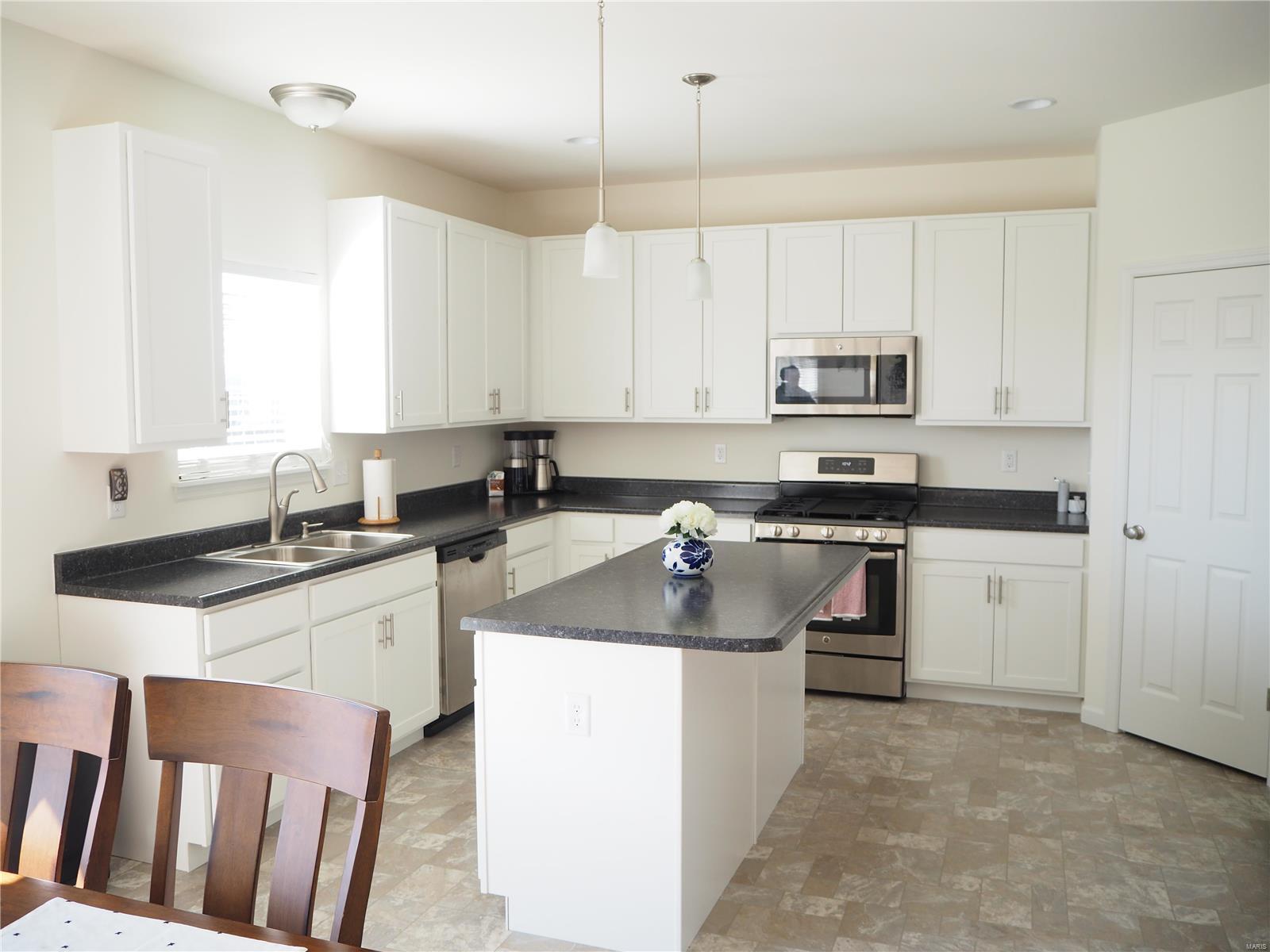 Charlestowne Crossing #4 - Residential Lease