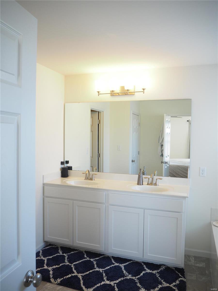 Charlestowne Crossing #4 - Residential Lease