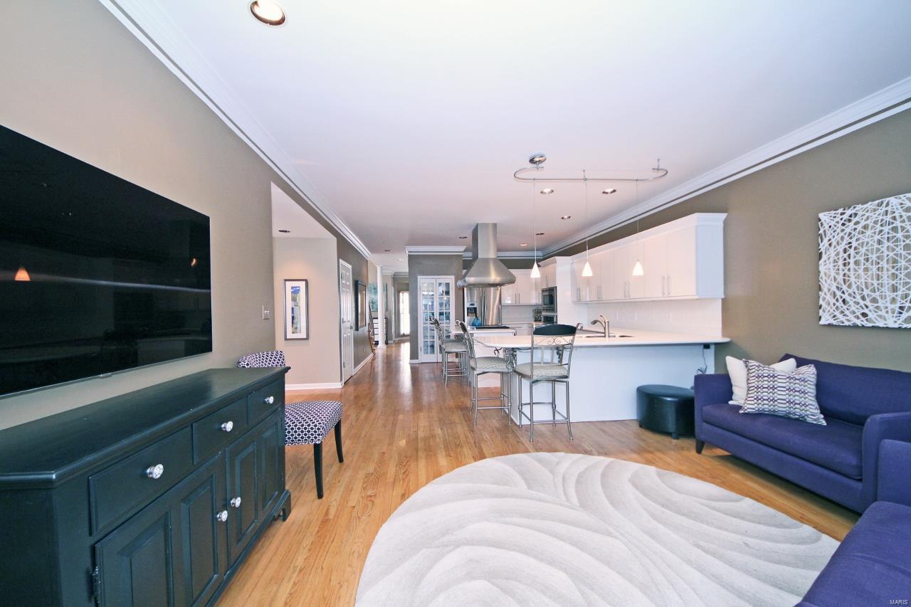 North Bemiston Place Condo Ph - Residential