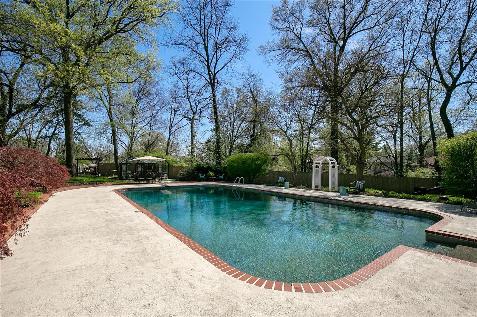 Mcdonald Tr Pt 2 Lts 31 & 32 & Sarpy - Residential