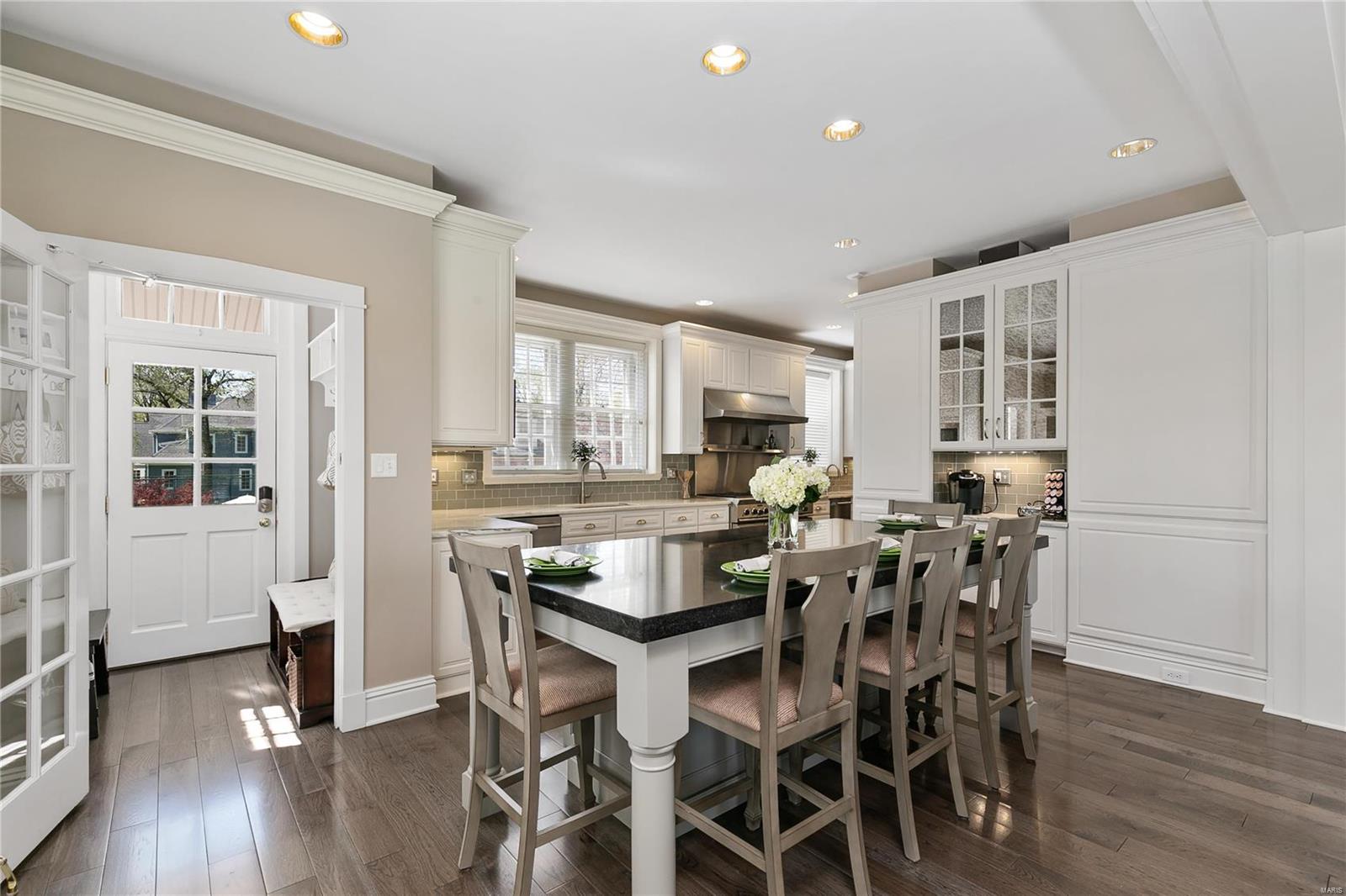 Mcdonald Tr Pt 2 Lts 31 & 32 & Sarpy - Residential