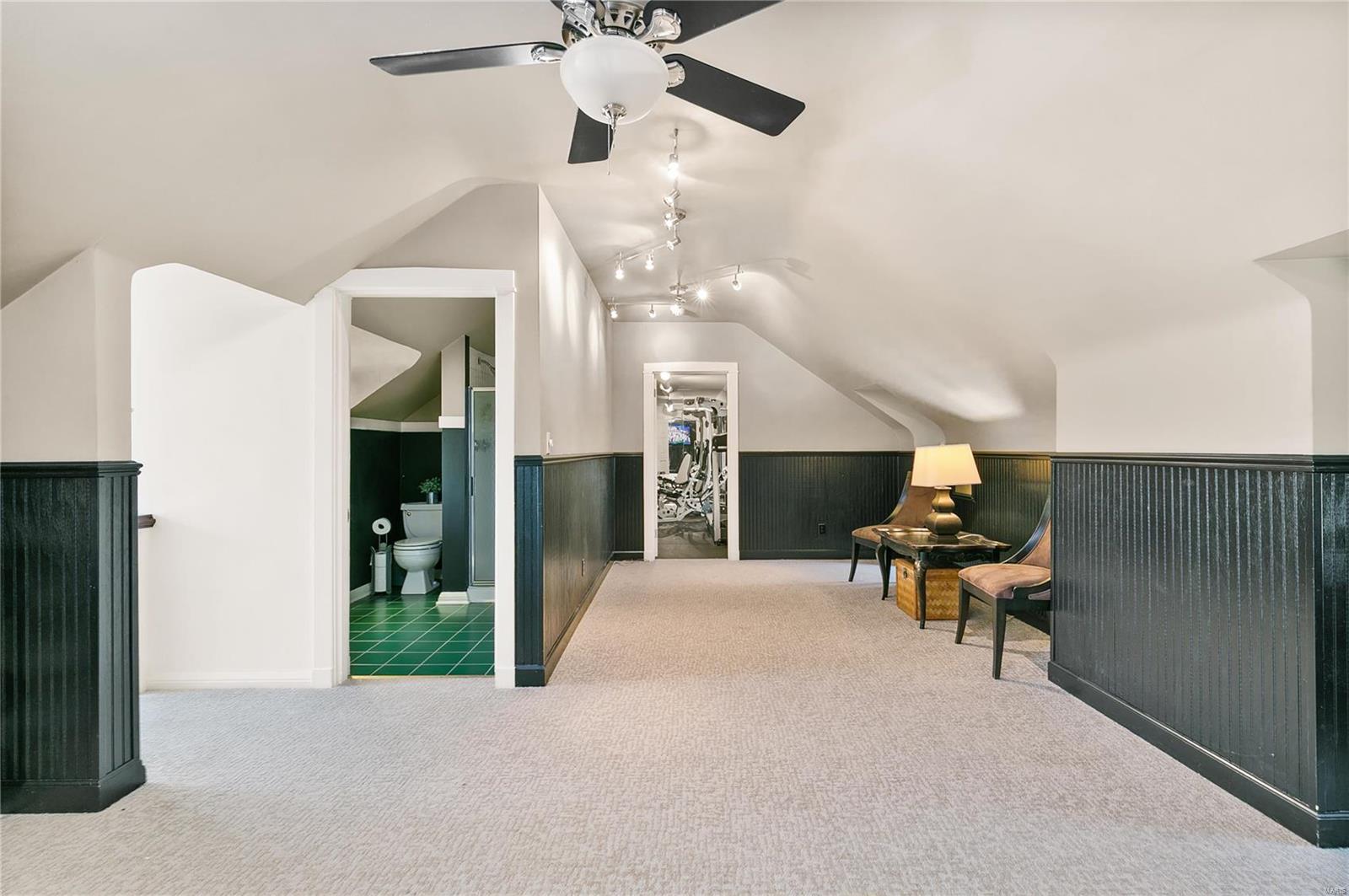 Mcdonald Tr Pt 2 Lts 31 & 32 & Sarpy - Residential