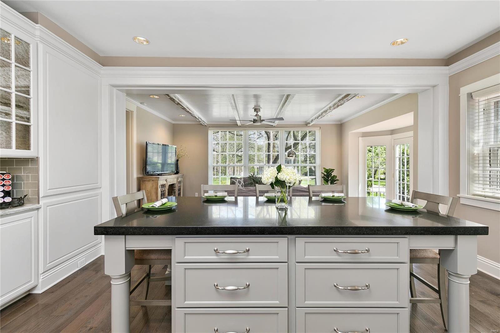 Mcdonald Tr Pt 2 Lts 31 & 32 & Sarpy - Residential