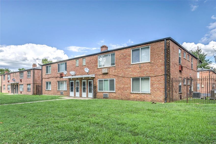 Entered for comparable purposes. 28 units in University City with 3 bed 1.5 bath units. 1000- 1022 Wild Cherry Lane, 1001 - 1031 North & South. Contact listing agent for additional details.