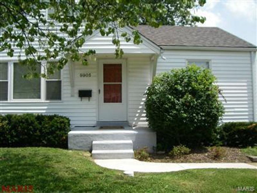 2 bedroom / 1 bath bungalow located in a quaint neighborhood in Overland.  Hardwood floors throughout the home. There is an eat in kitchen with refrigerator, gas stove and disposal.  The basement has a finished rec room for additional space.  The backyard is fully fenced and includes a detached garage and newly stained deck.  Easy access to 170.