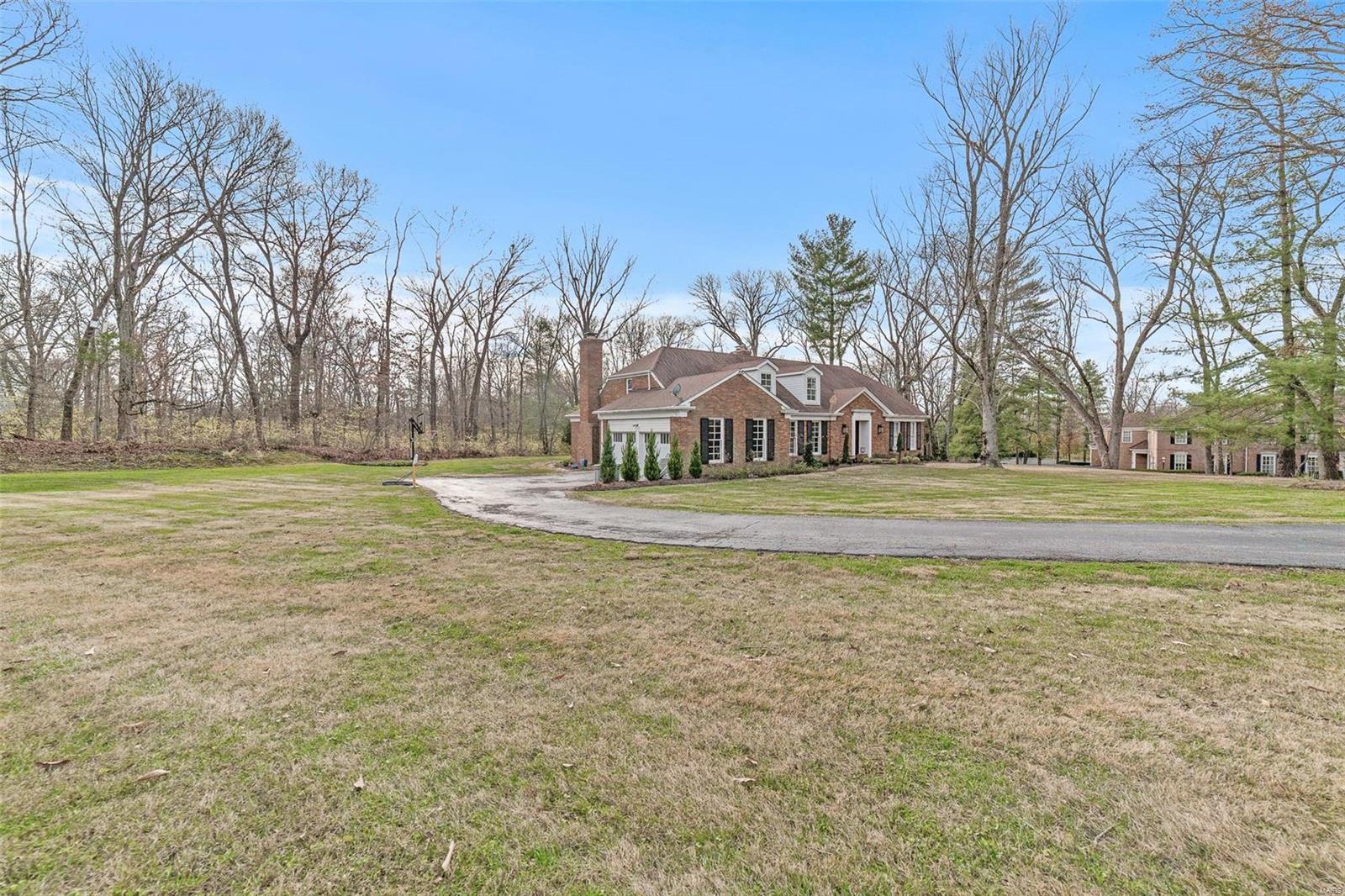Upper Log Cabin - Residential