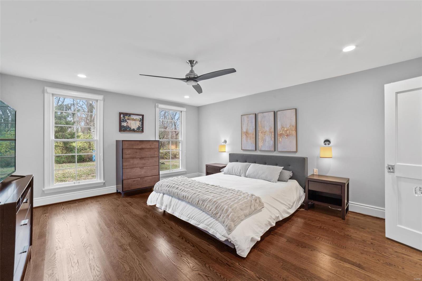 Upper Log Cabin - Residential