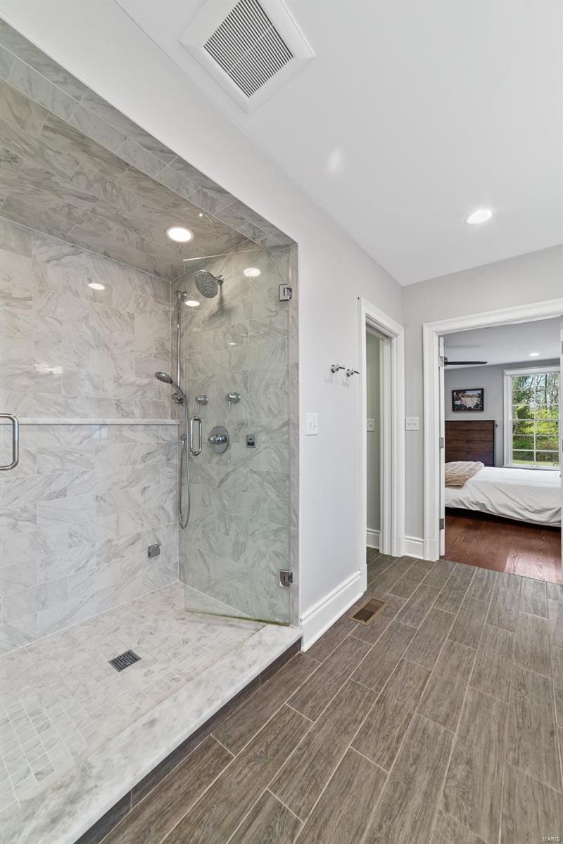 Upper Log Cabin - Residential