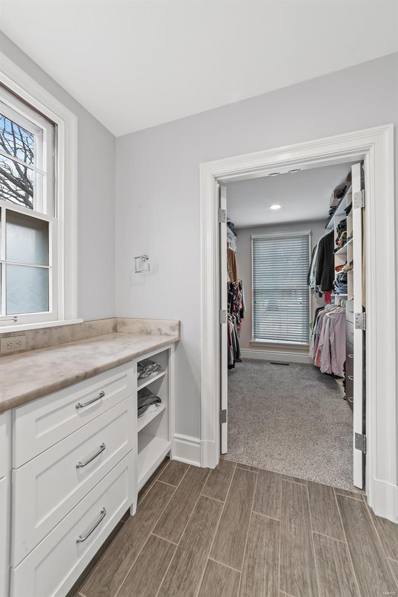 Upper Log Cabin - Residential