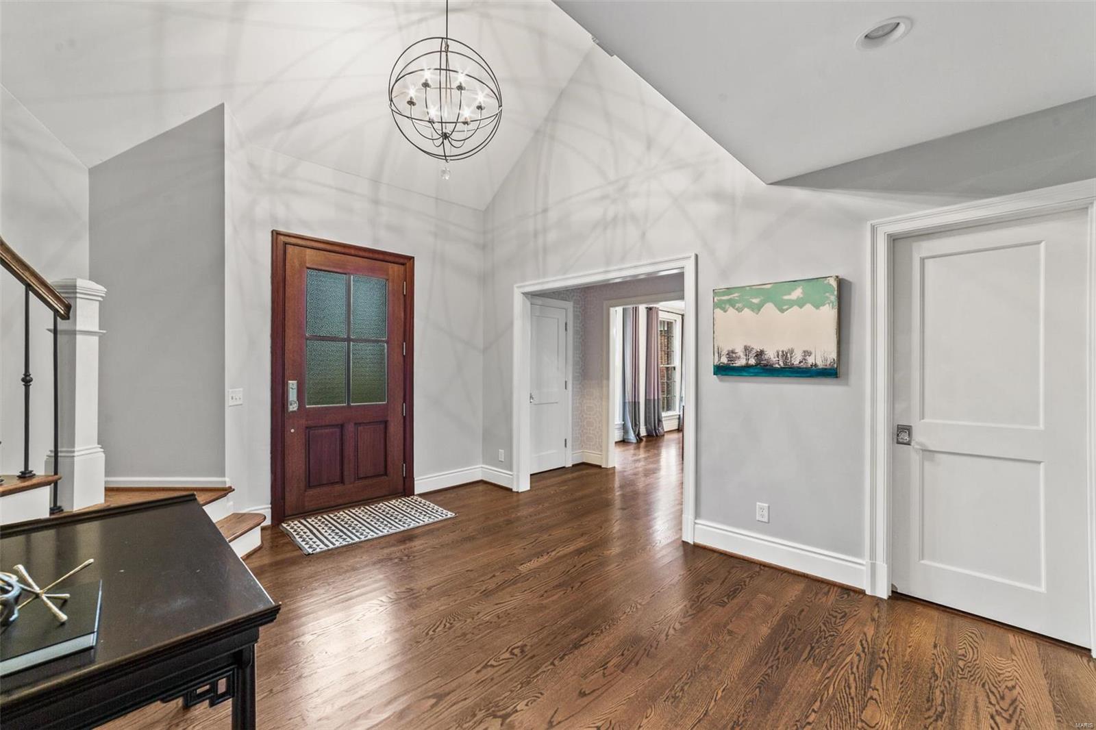 Upper Log Cabin - Residential