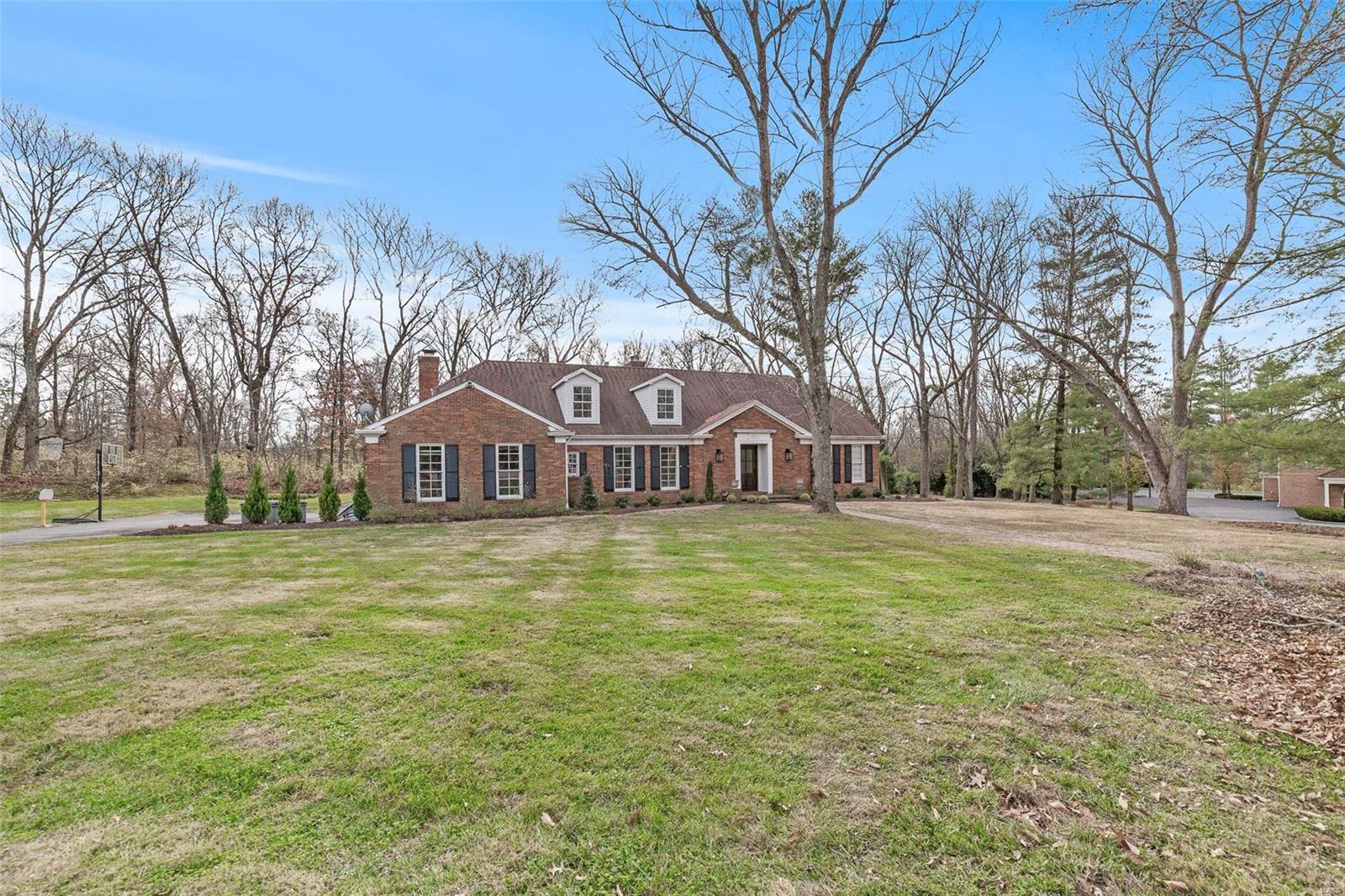 Upper Log Cabin - Residential