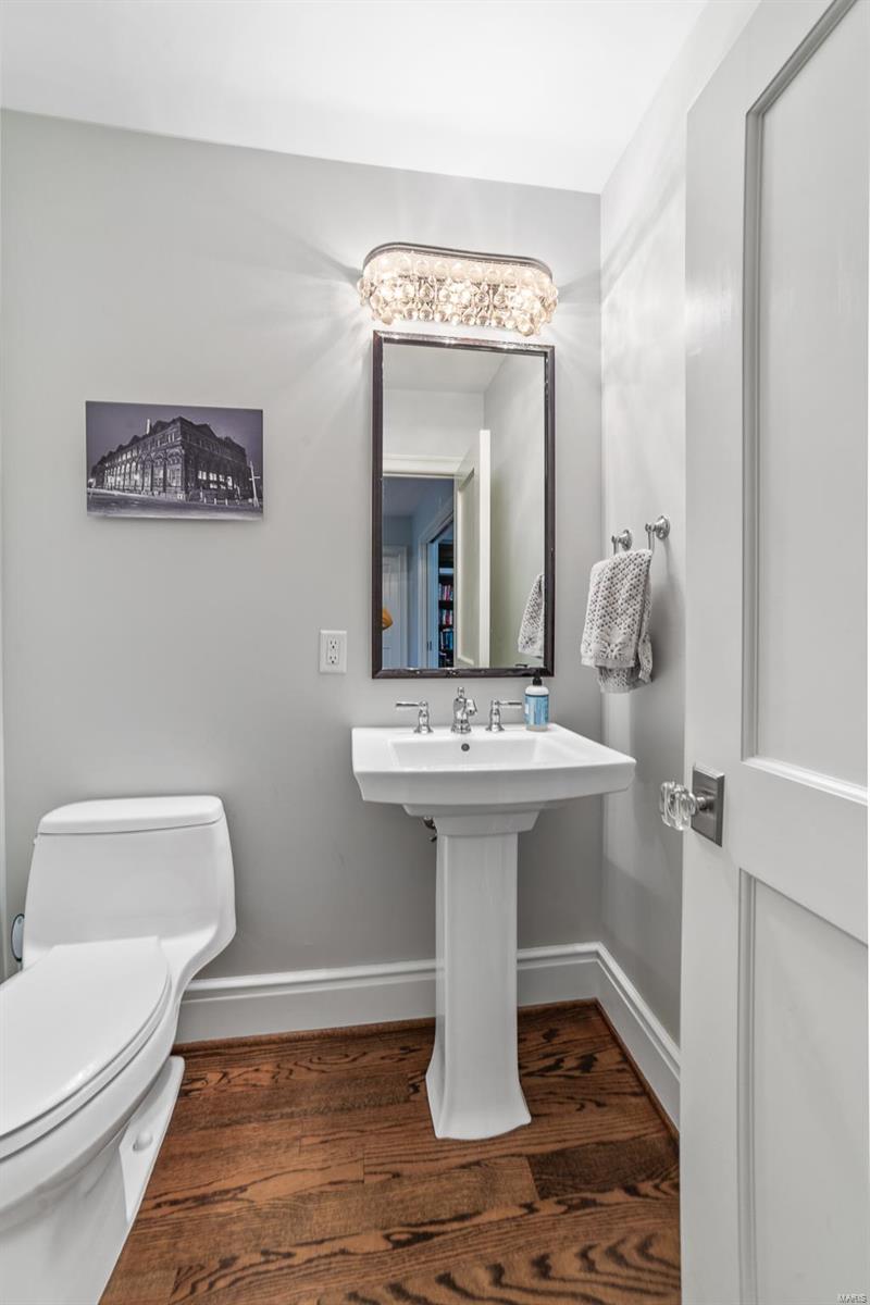 Upper Log Cabin - Residential