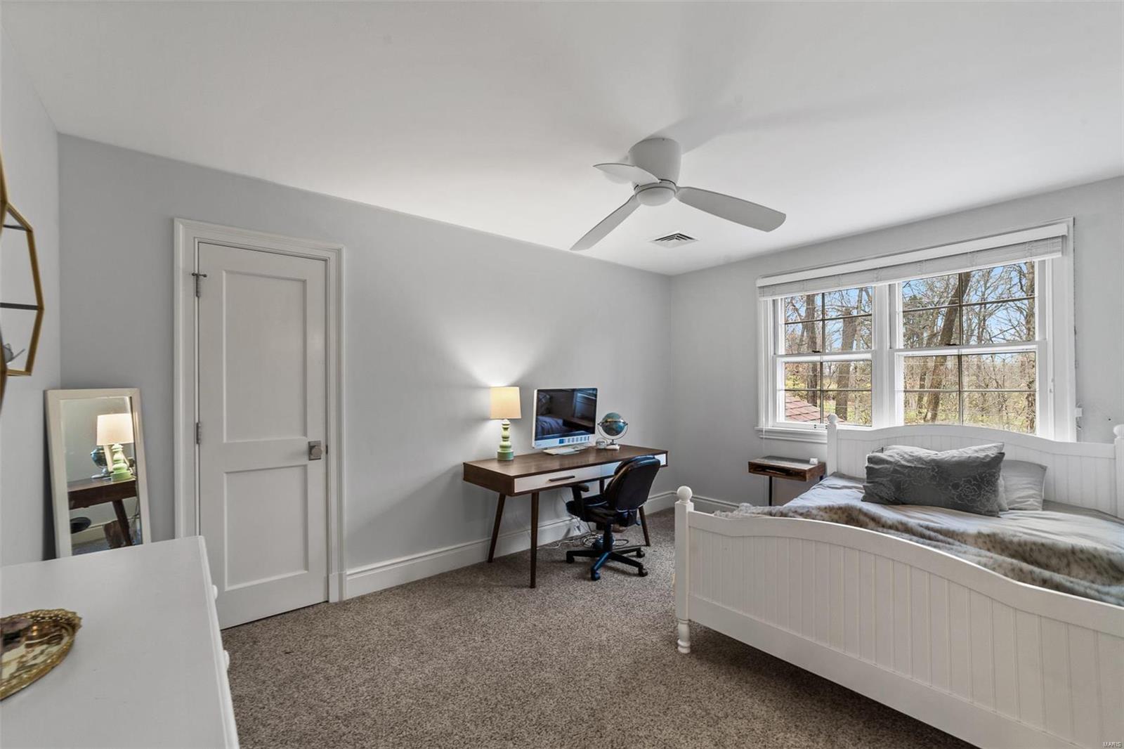 Upper Log Cabin - Residential