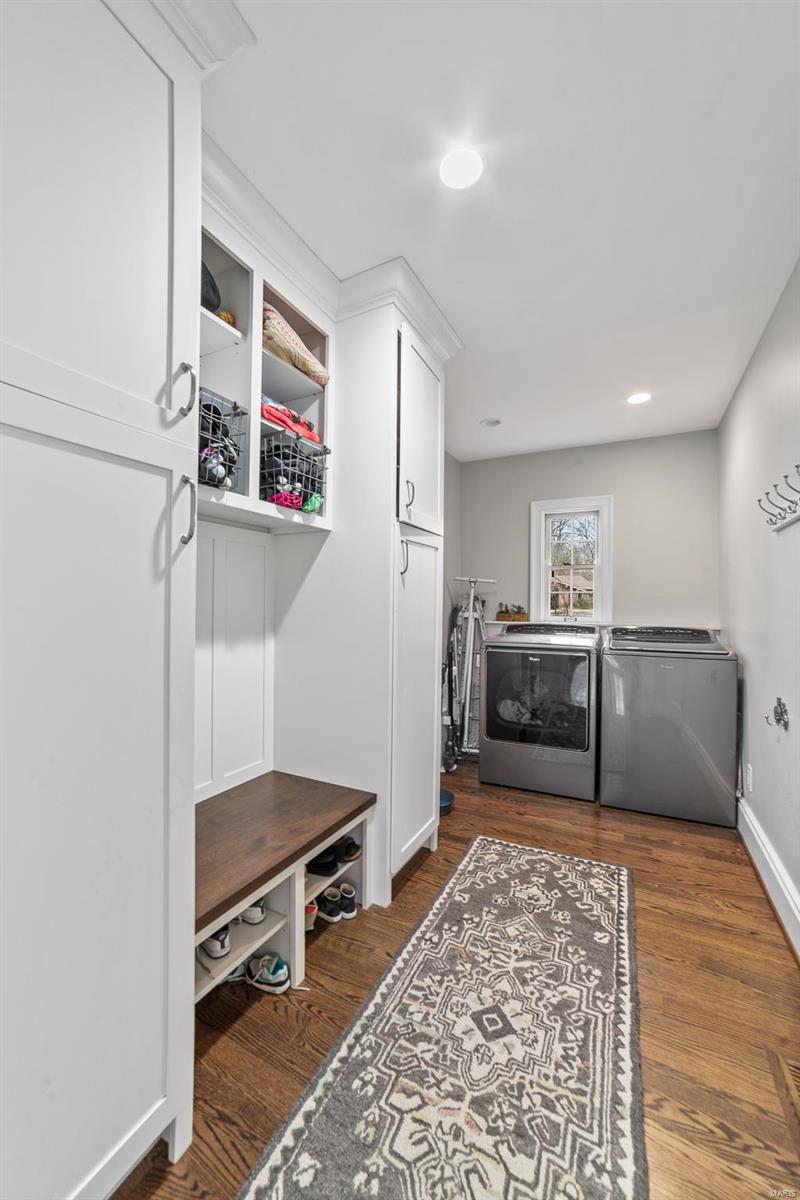 Upper Log Cabin - Residential