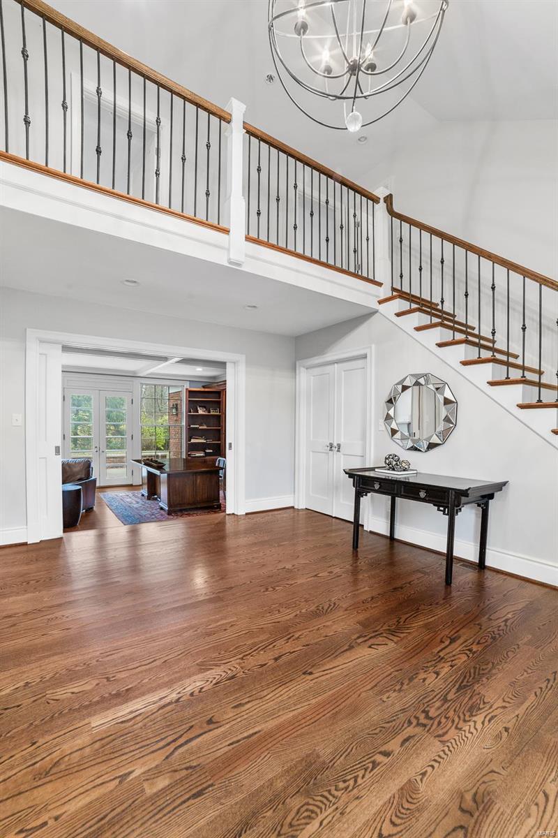 Upper Log Cabin - Residential