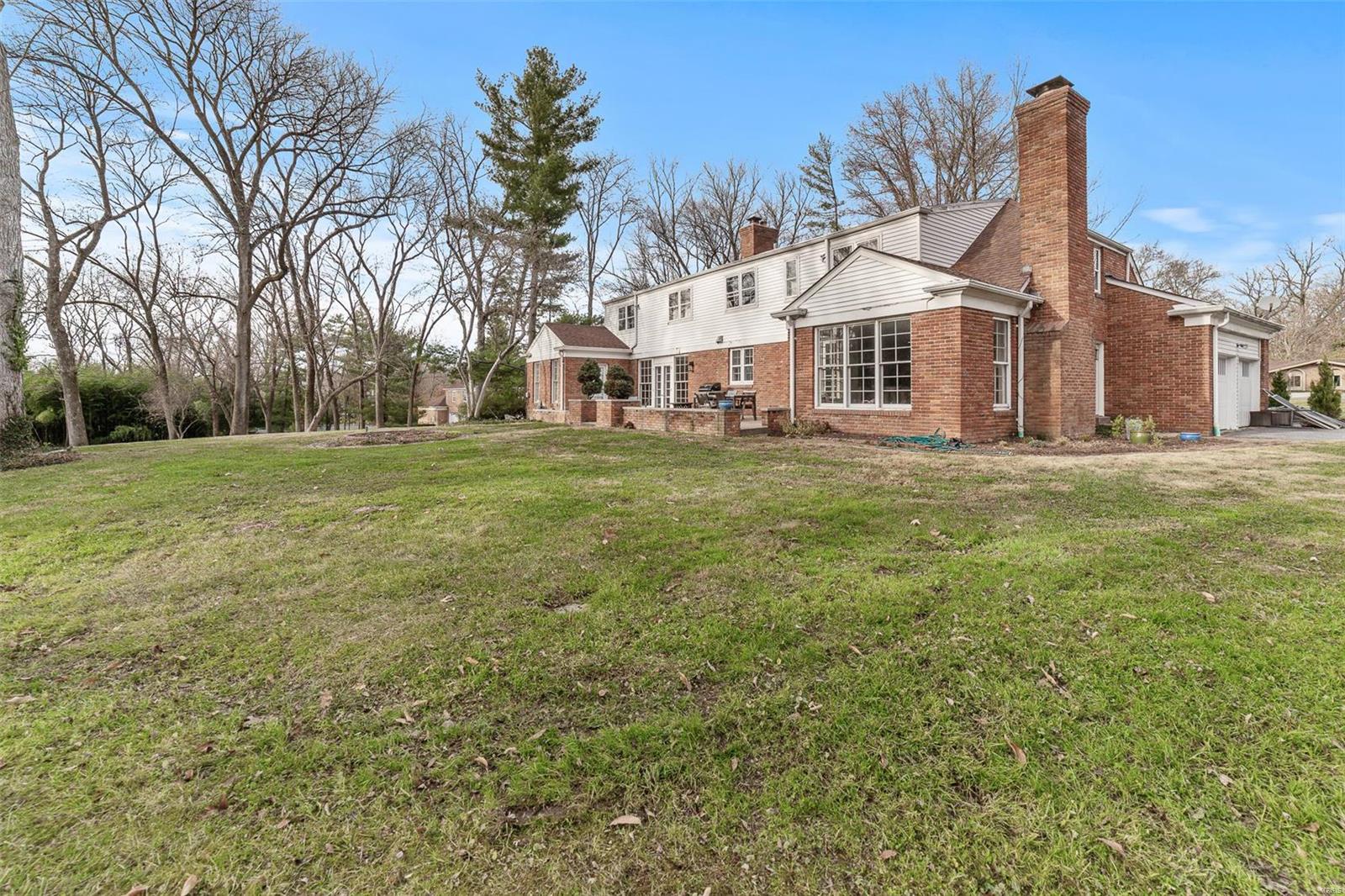 Upper Log Cabin - Residential