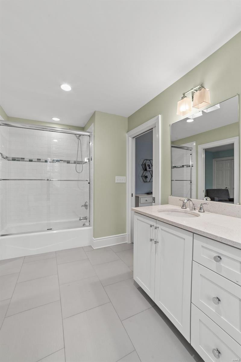 Upper Log Cabin - Residential