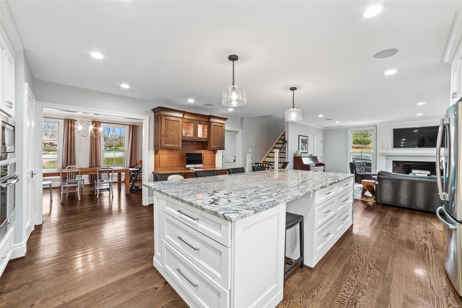 Upper Log Cabin - Residential