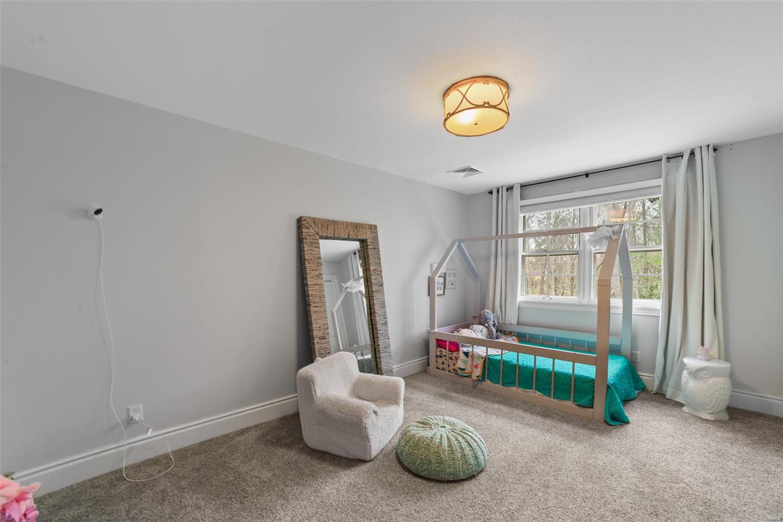 Upper Log Cabin - Residential