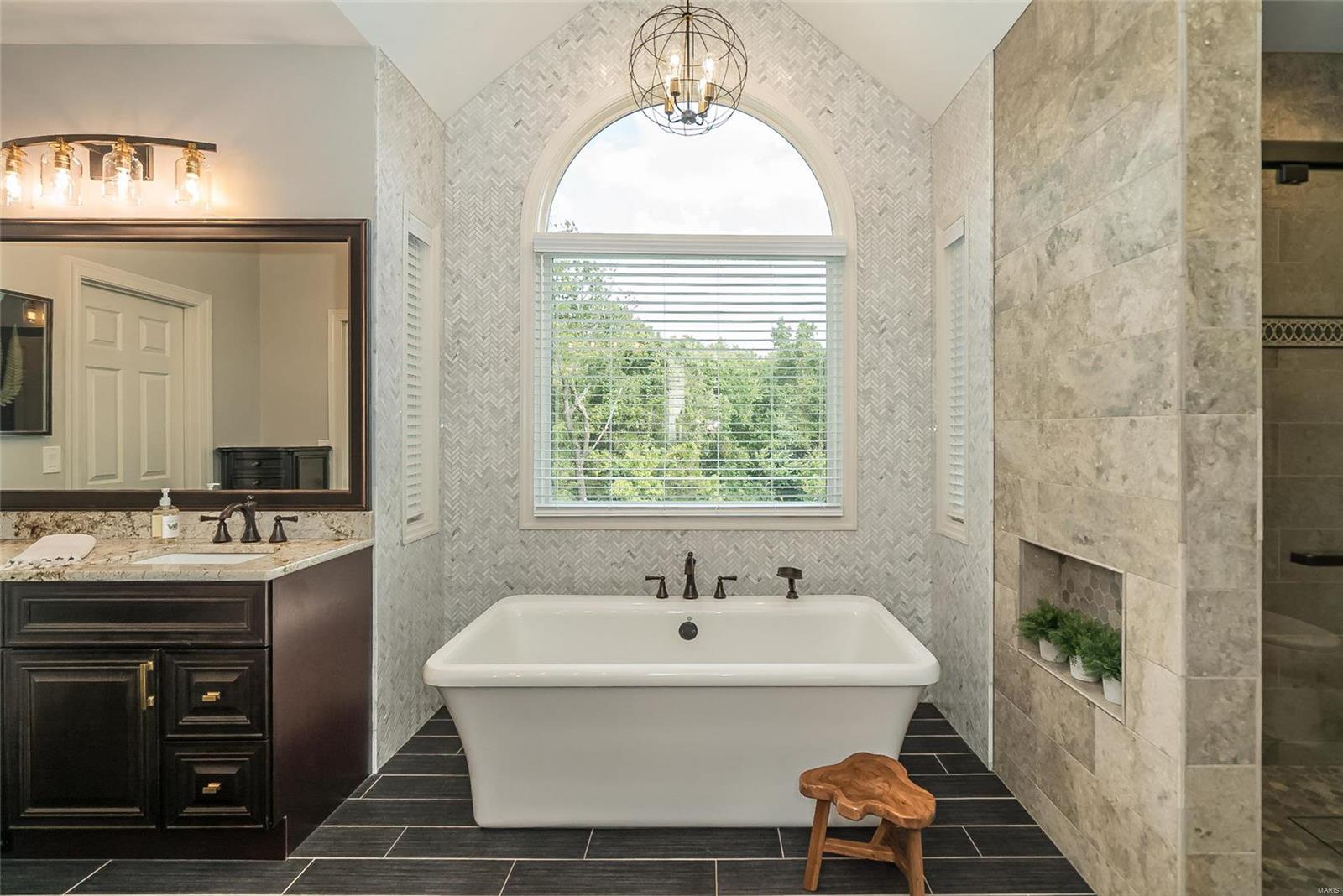 Pine Creek - Residential