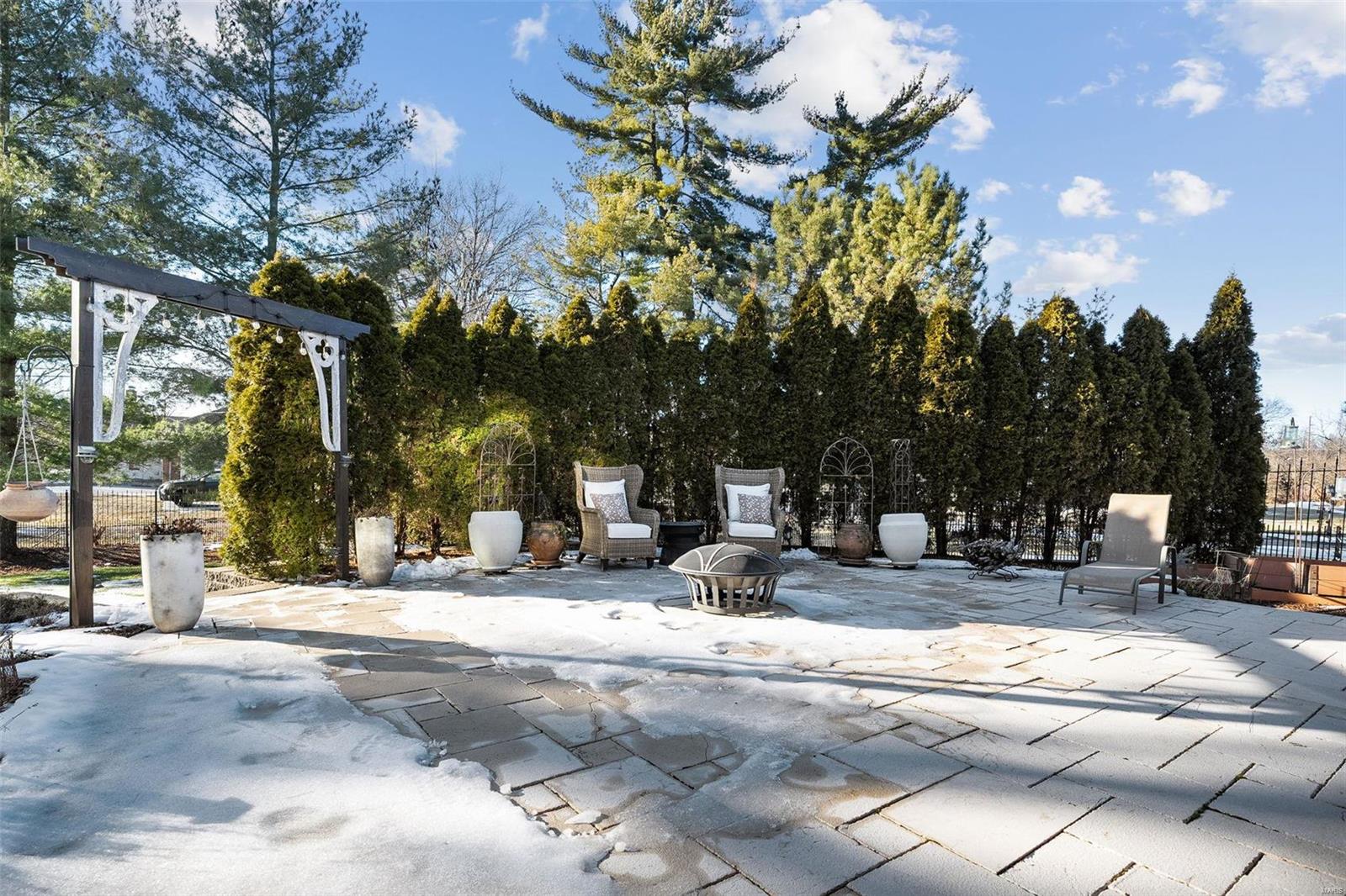 Williamsburg Estates - Residential