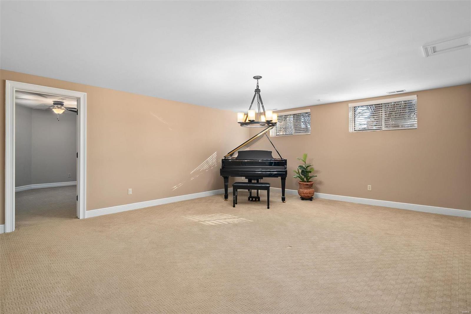 Williamsburg Estates - Residential