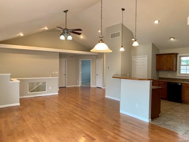 Huntleigh Estat - Residential
