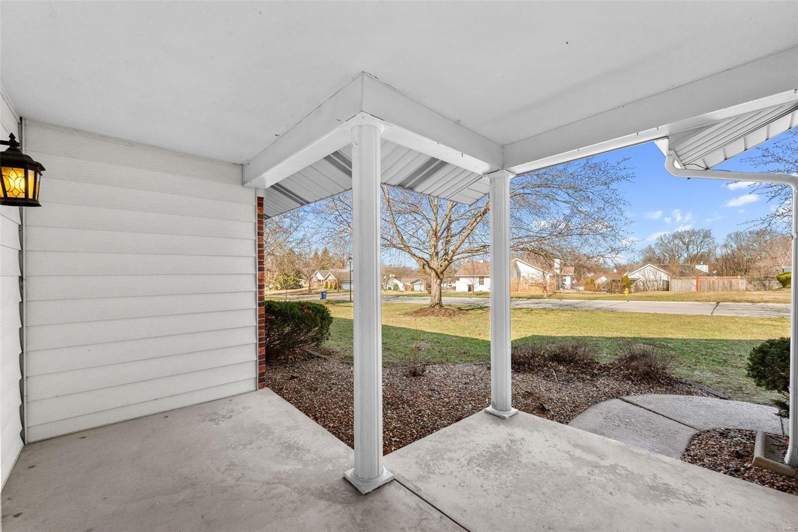 St Charles, Missouri 63304, United States, 4 Bedrooms Bedrooms, ,3 BathroomsBathrooms,Residential,Pending,87084